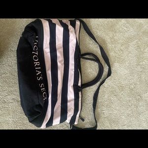 Victoria secret duffel bag great condition